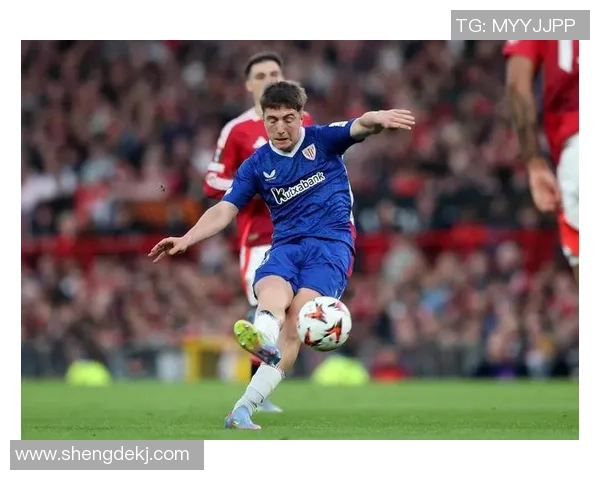 探索足球自旋的奥秘与技巧提升球员竞技水平的关键因素